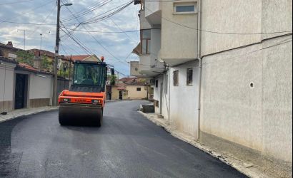 Përfundon asfaltimi i Rrugës "Qamil Panariti"